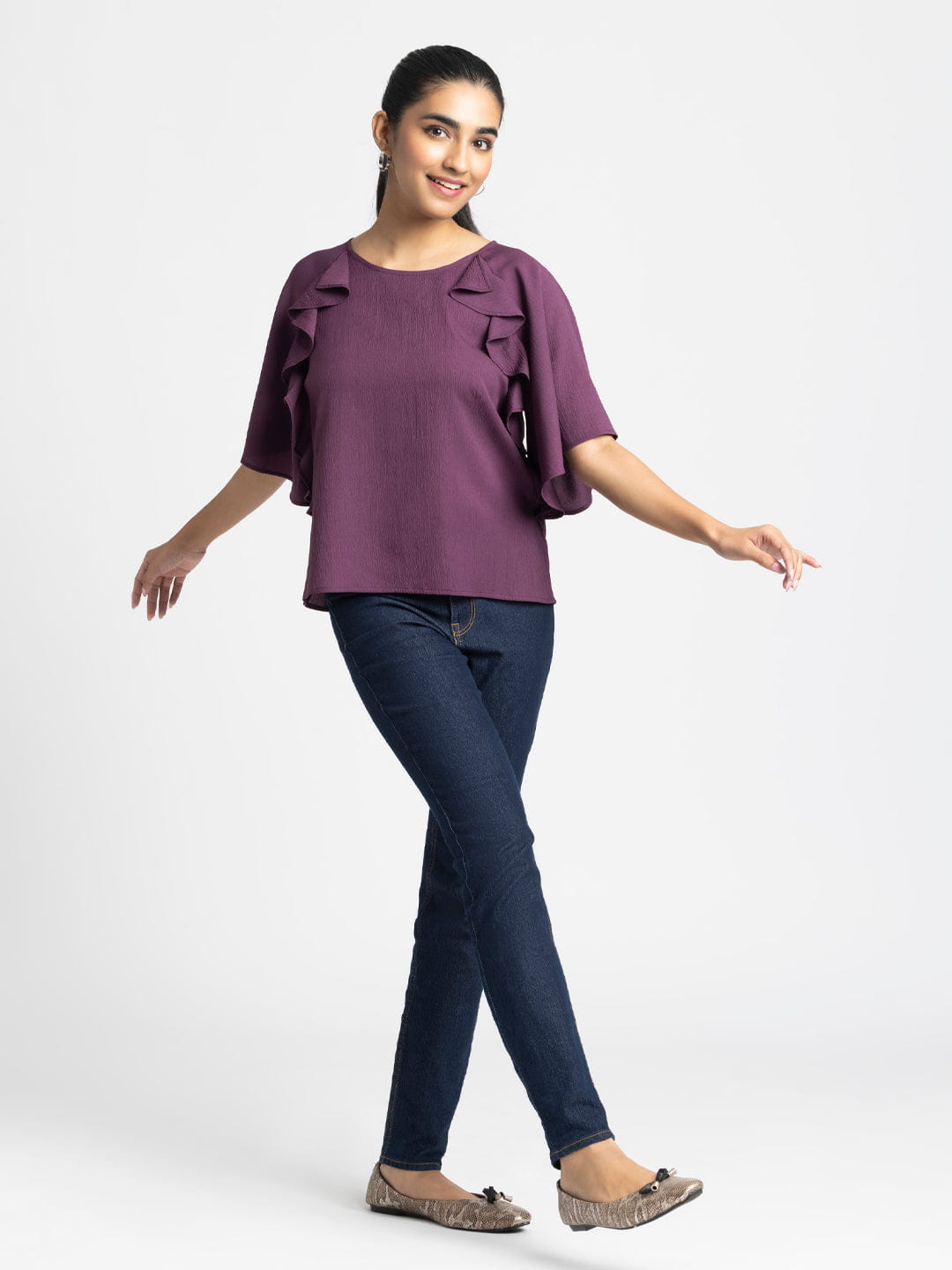 Nevia Top