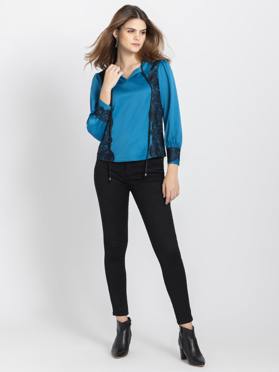 Akira Top