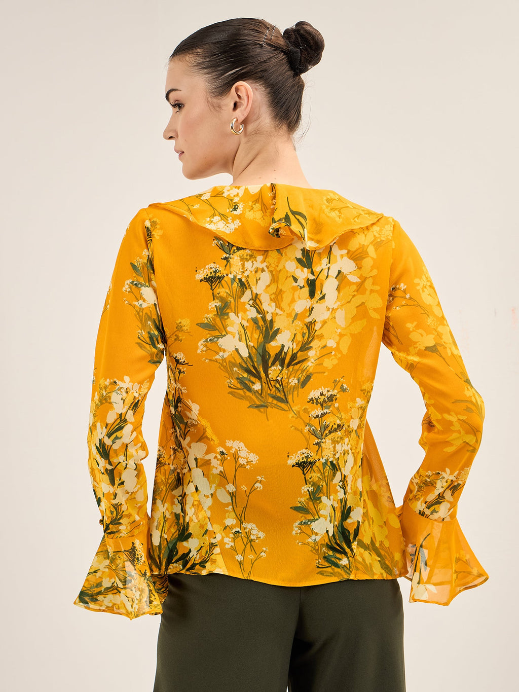 Flouncy Floral Ruffled Neckline Top - Multicolor