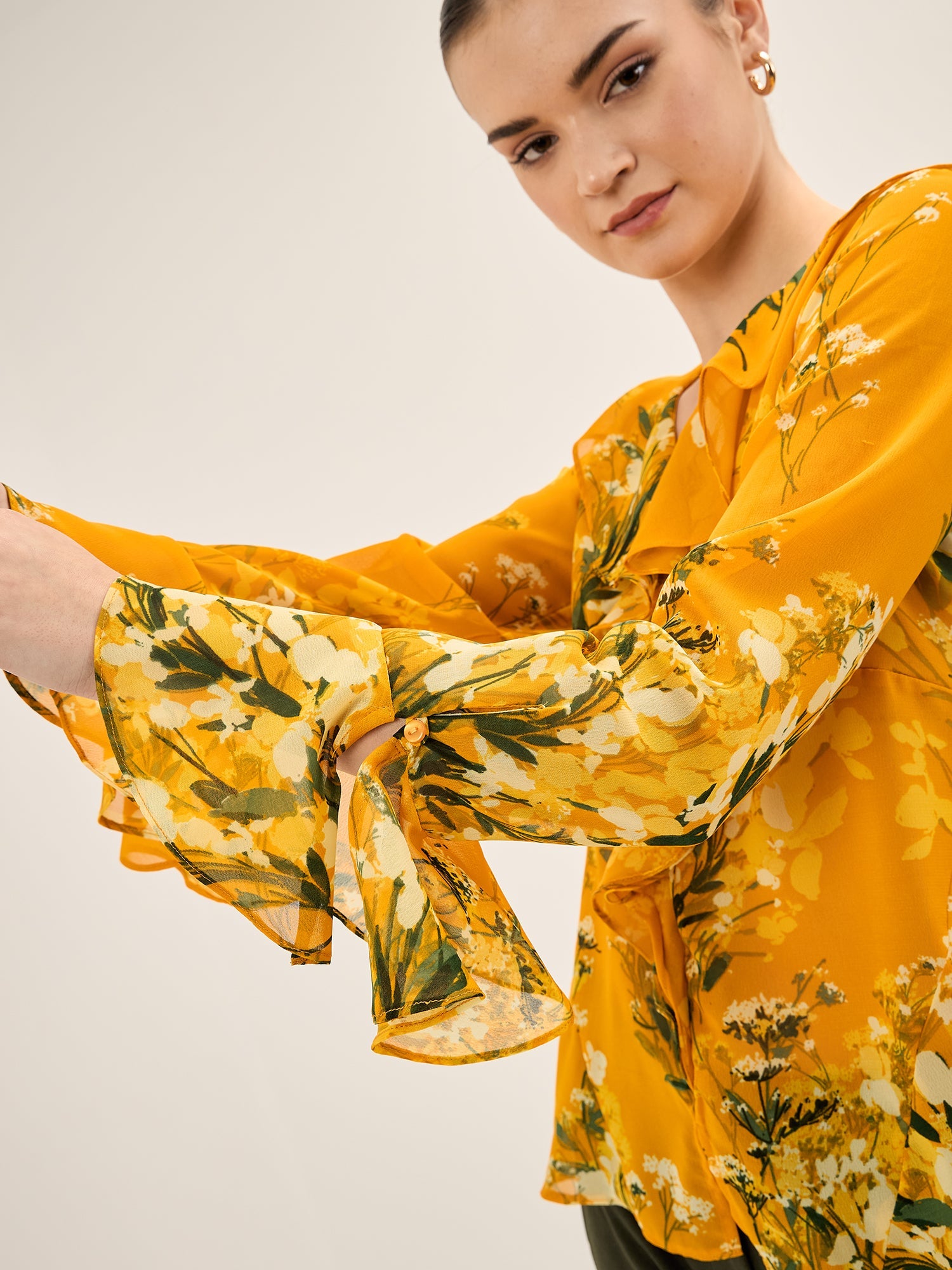 Flouncy Floral Ruffled Neckline Top - Multicolor
