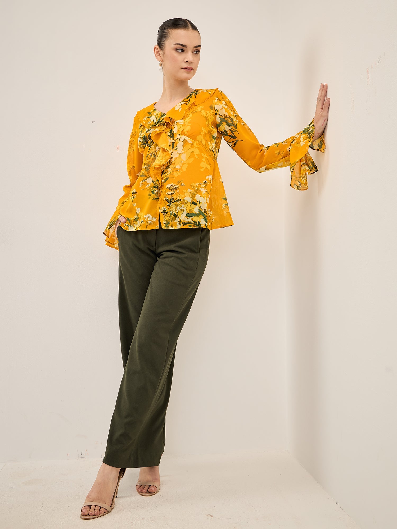 Flouncy Floral Ruffled Neckline Top - Multicolor