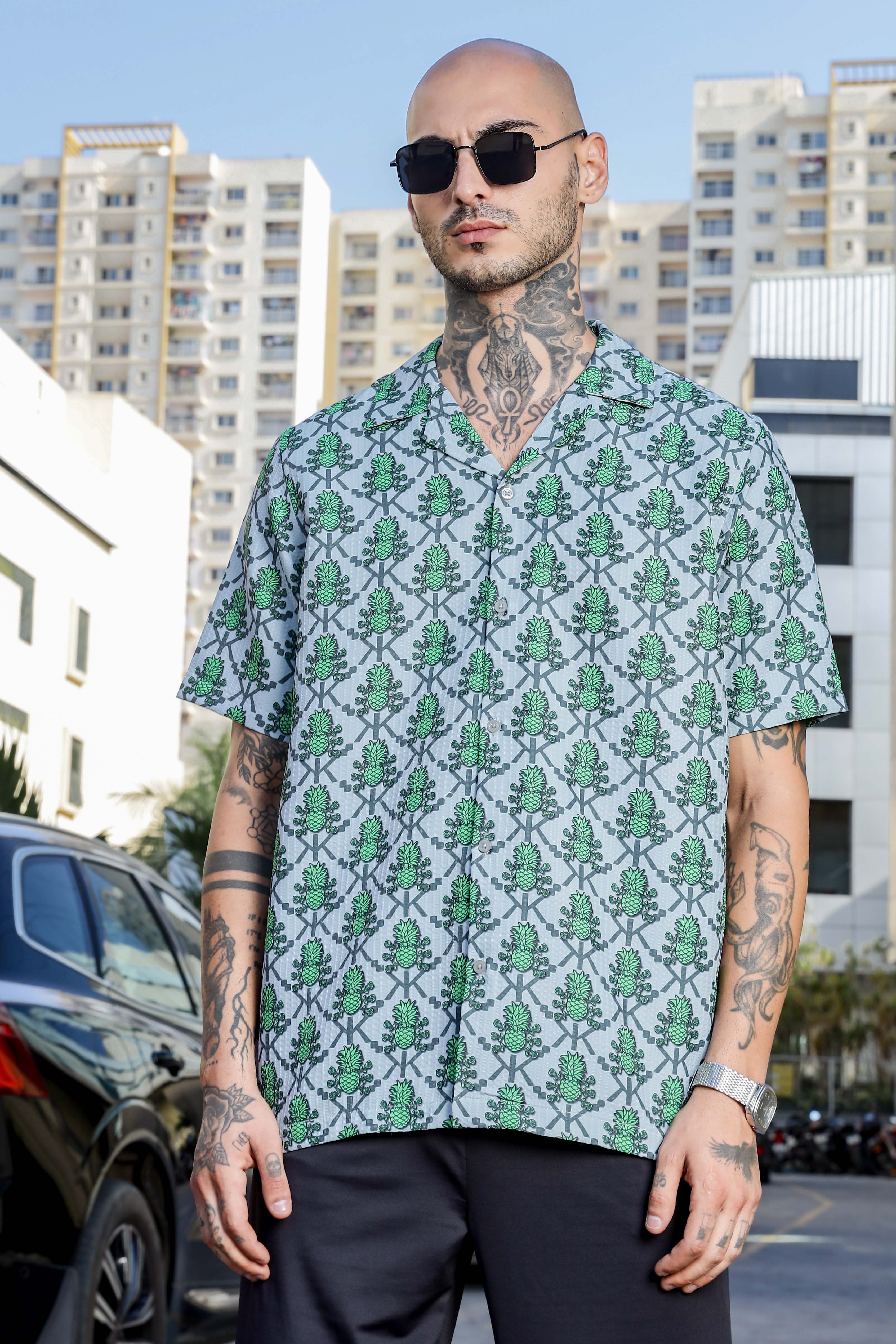 Green Tropical Print Textured Fabric Relaxed Fit Resort Shirt