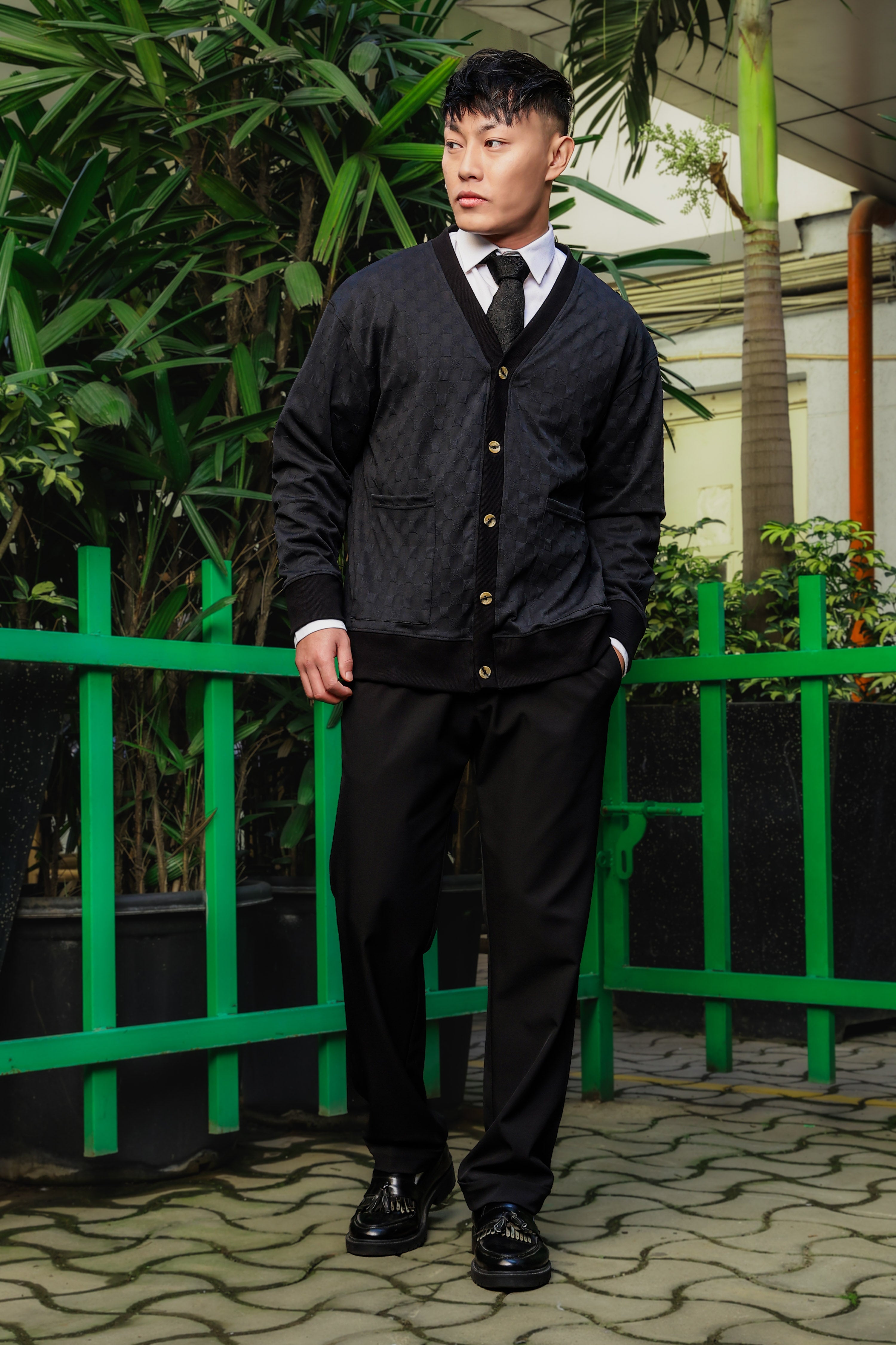 Black Textured Self Design V-Neck Knitted Cardigan