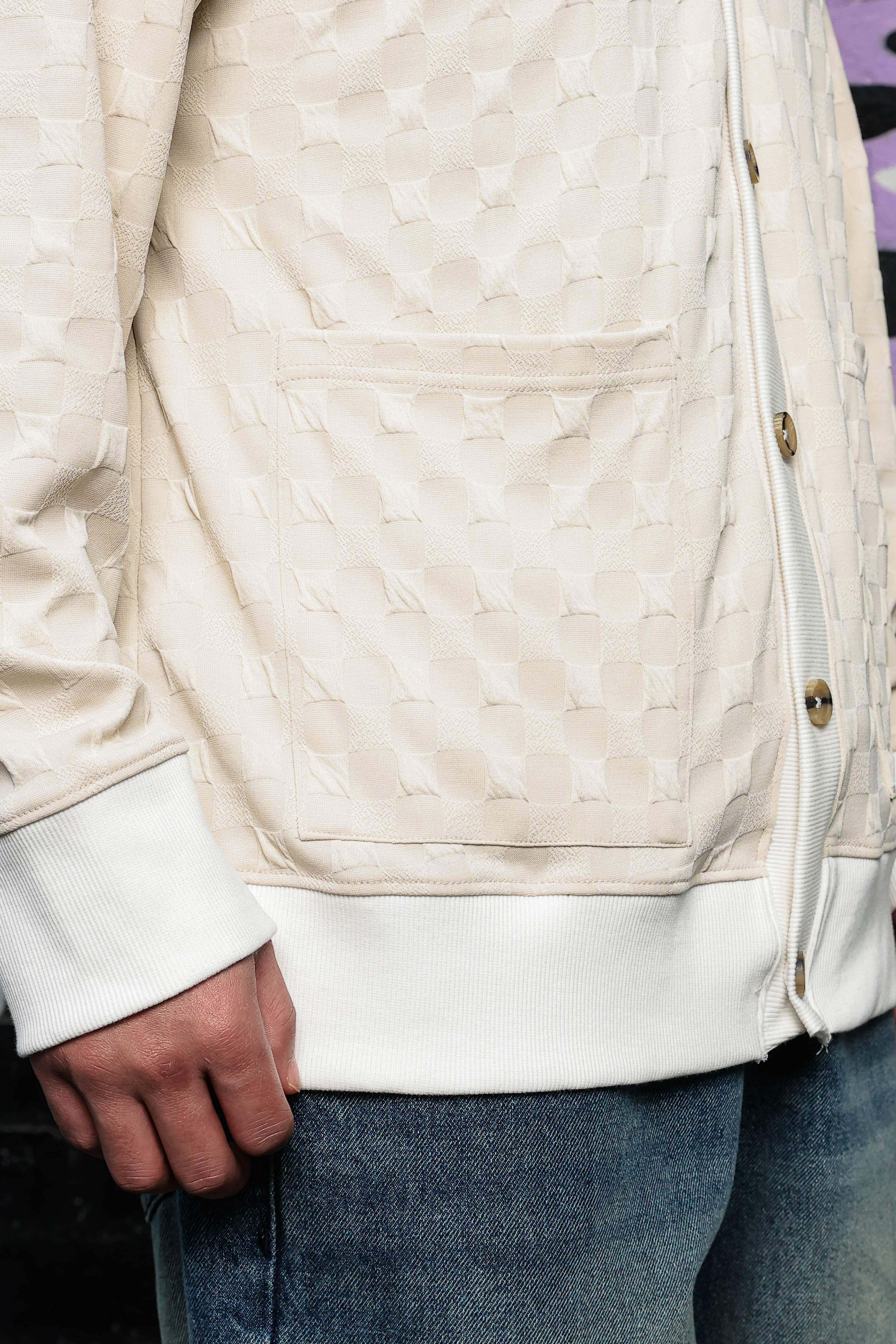 Off-White Textured & Self Design V-Neck Knitted Cardigan