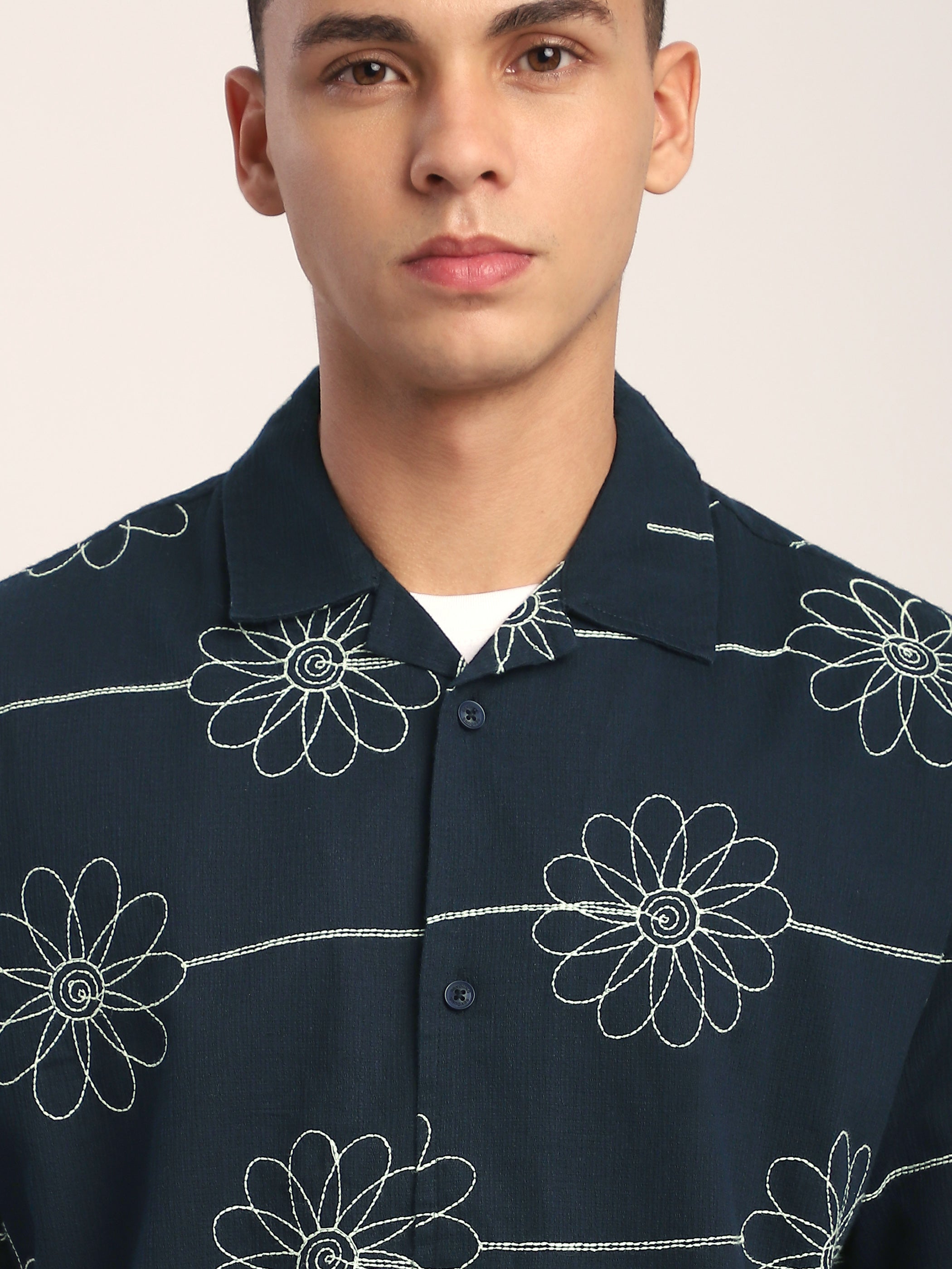 Flower Embroidered Cuban Shirt - Green