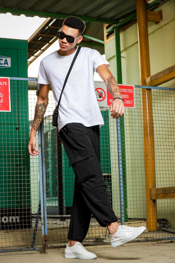 Black Baggy Fit Parachute Cargo Trousers