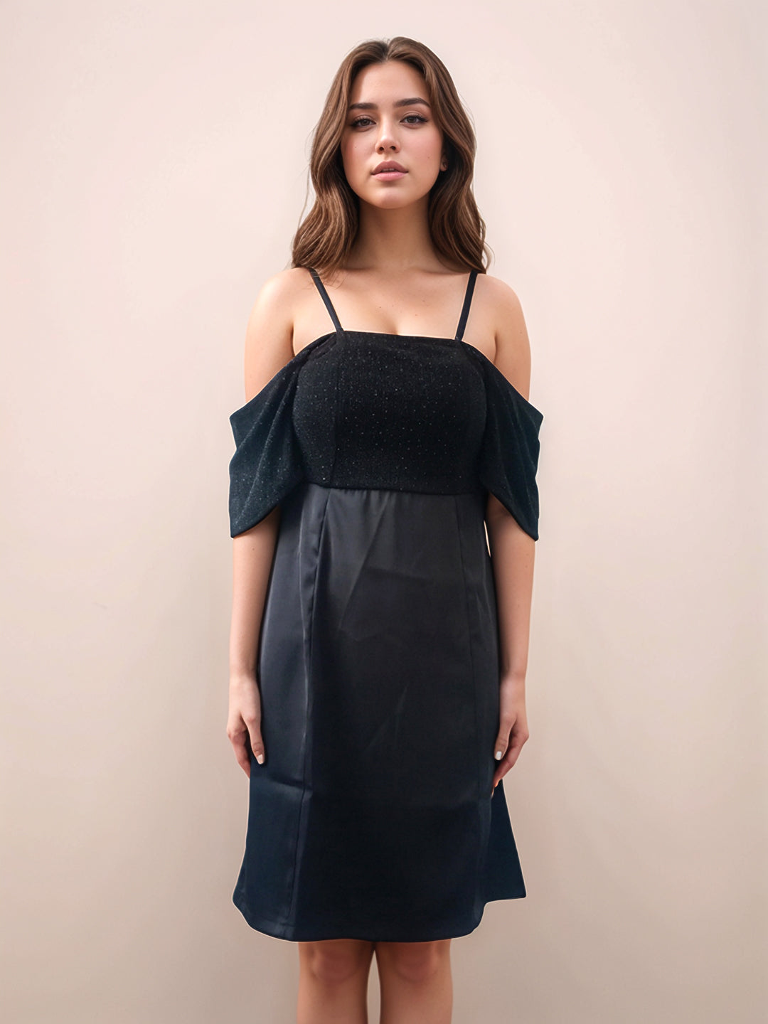 Black Solid Straight Fit Short Dress