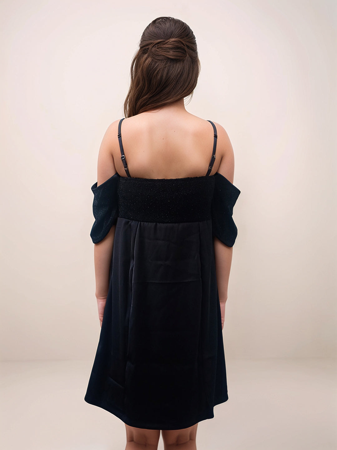 Black Solid Straight Fit Short Dress