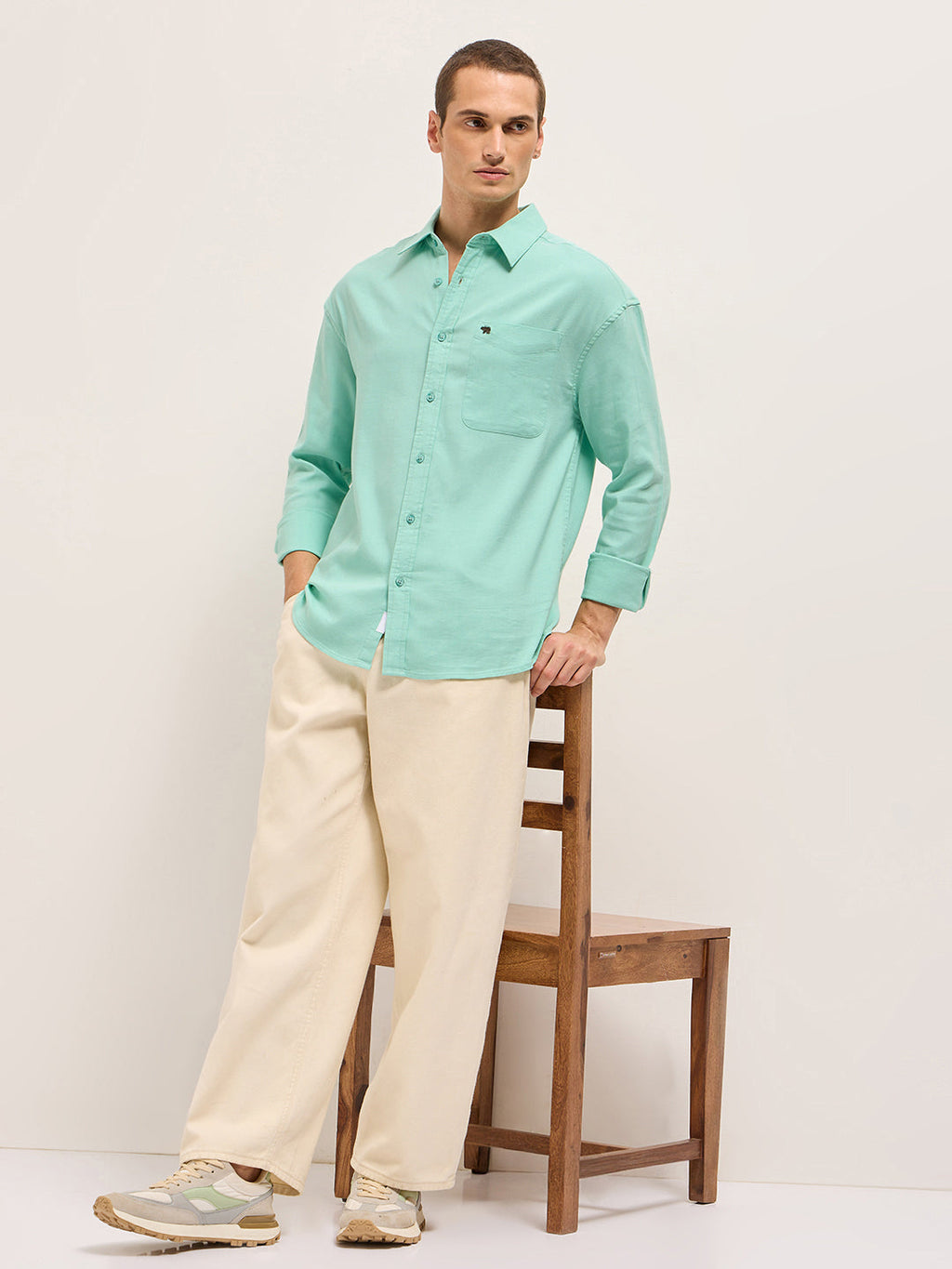 GERAZO - Teal Solid Cotton Blend Relaxed Fit Casual Shirt