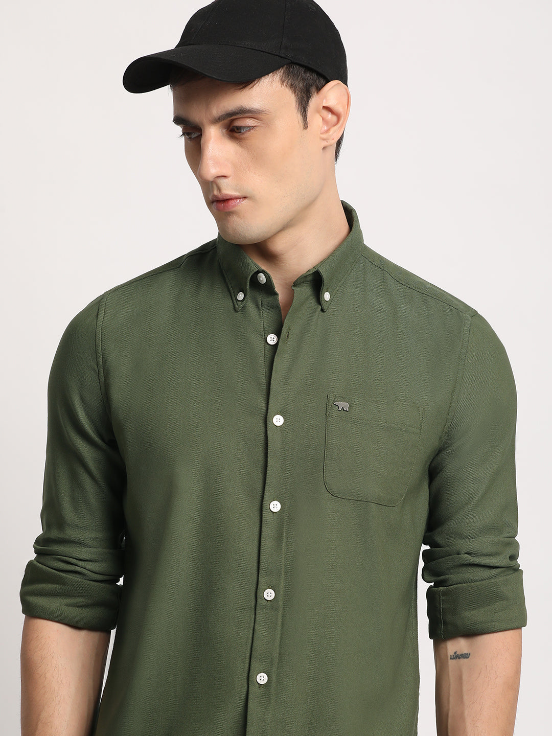Limar - Men Green Solid Slim Fit Cotton Casual Shirt