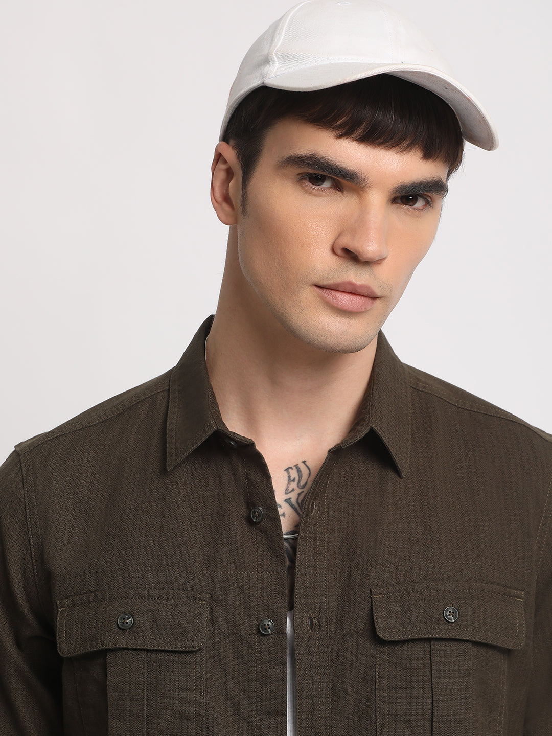 Pher - Men Olive Solid Slim Fit Cotton Casual Shirt