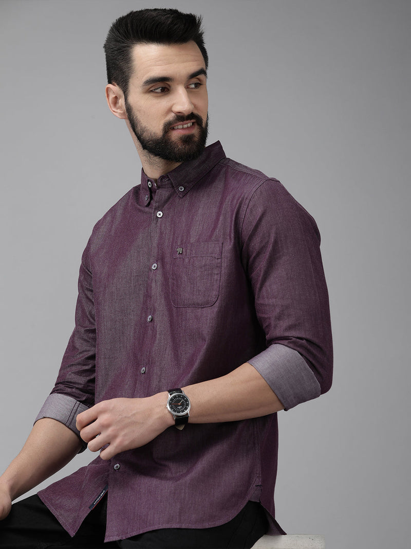 Pisca - Men Aubergine Solid Slim Fit Cotton Chambray Casual Shirt