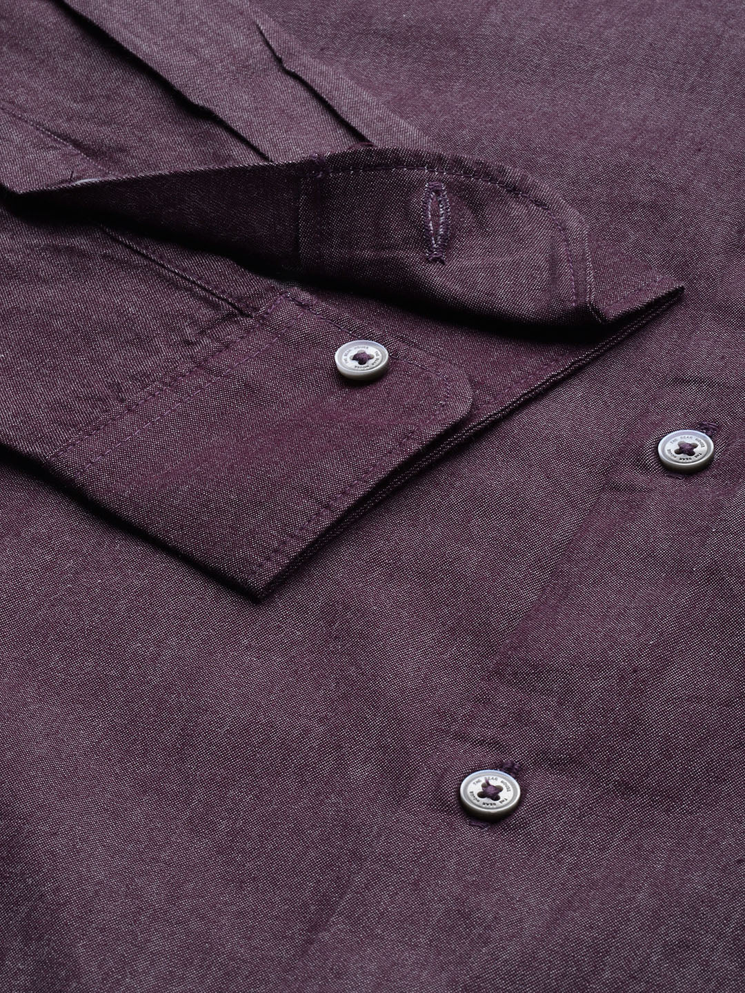 Pisca - Men Aubergine Solid Slim Fit Cotton Chambray Casual Shirt