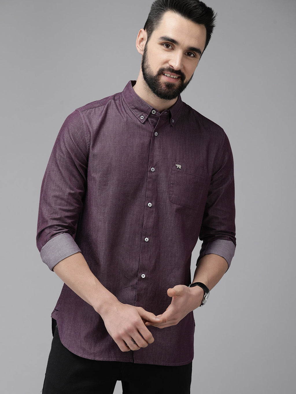 Pisca - Men Aubergine Solid Slim Fit Cotton Chambray Casual Shirt