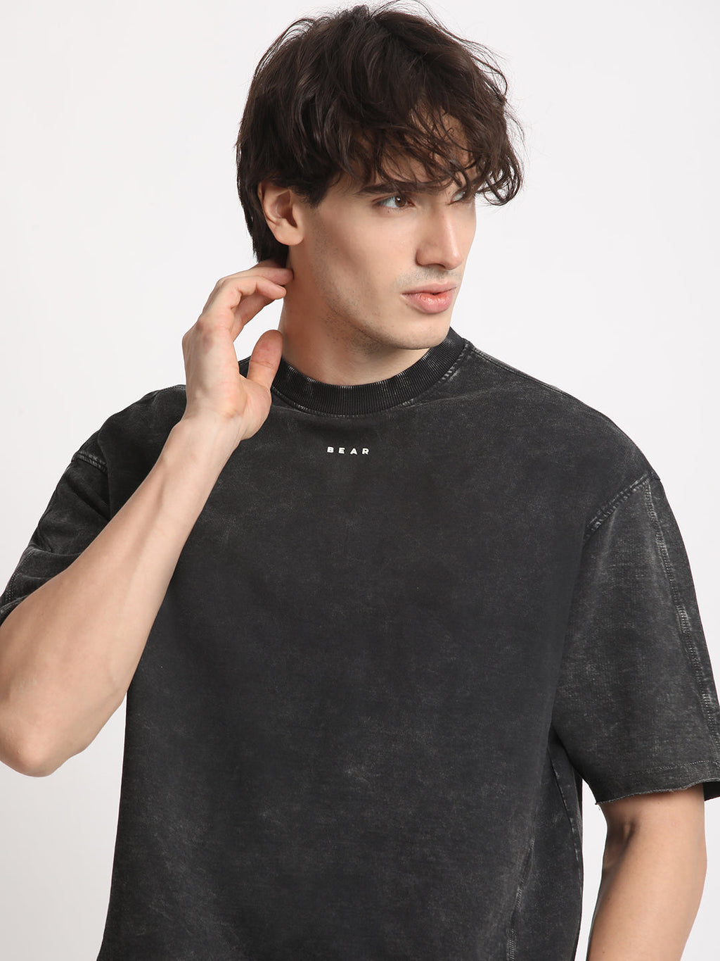 AMPLIFY - Men Black Tie and Dye Oversized Fit Round Neck T-shirt