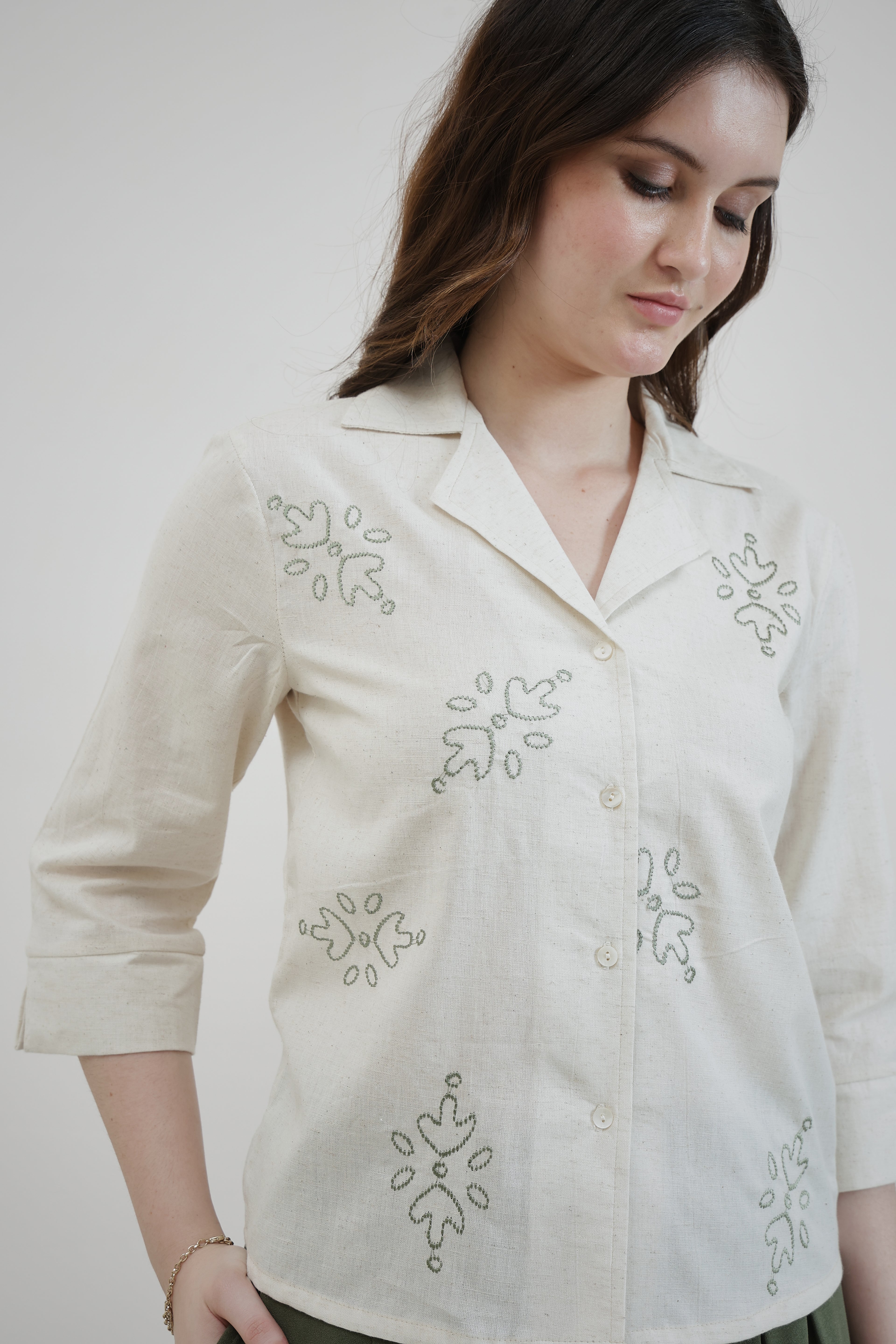 Women Relaxed Fit Textured Colourblocked Cuban Collar Cotton Casual Shirt