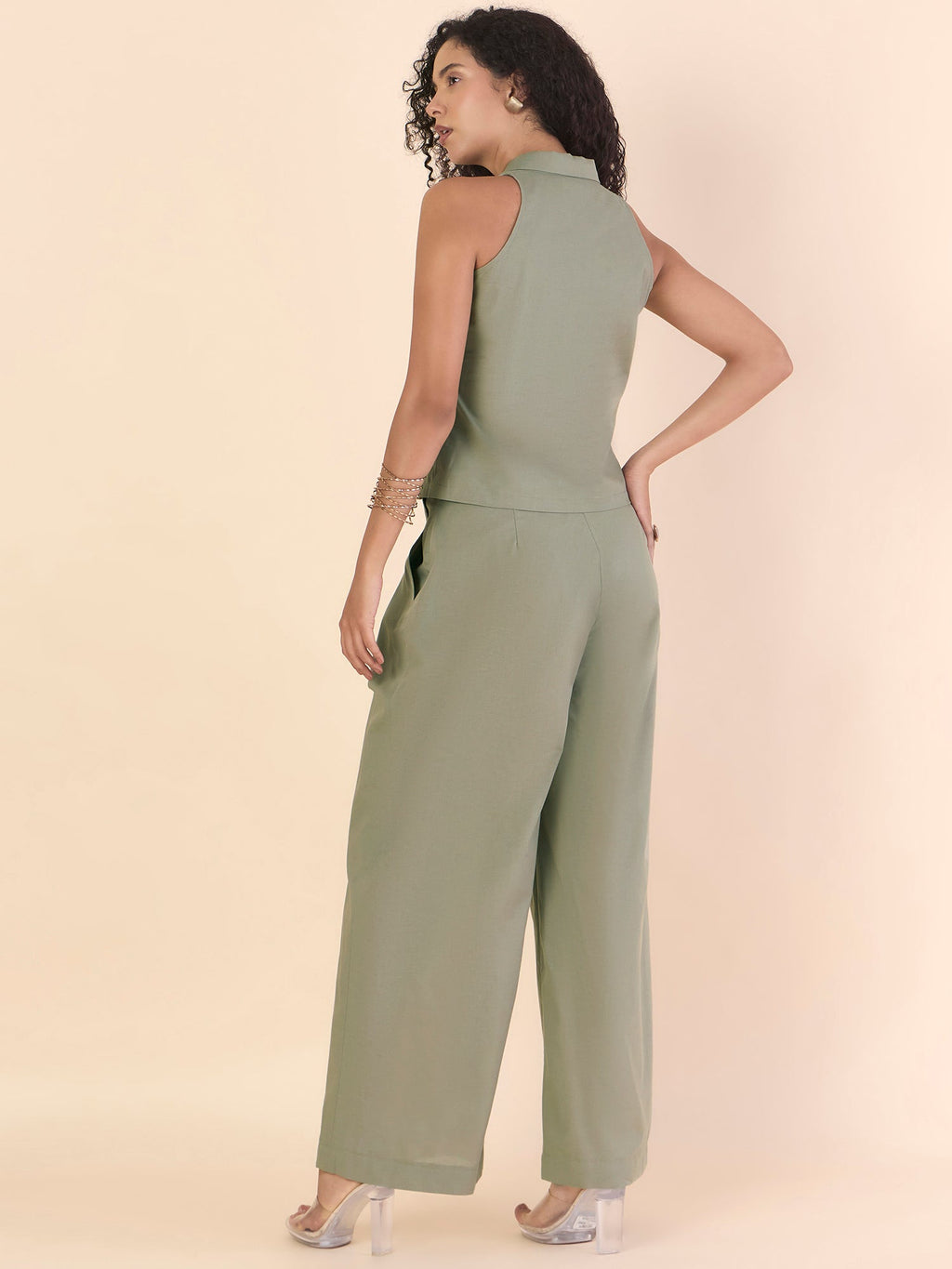 Effortlessly Chic Women's Halter Double-Breasted Cotton Co-ord Set With Inverted Pleats