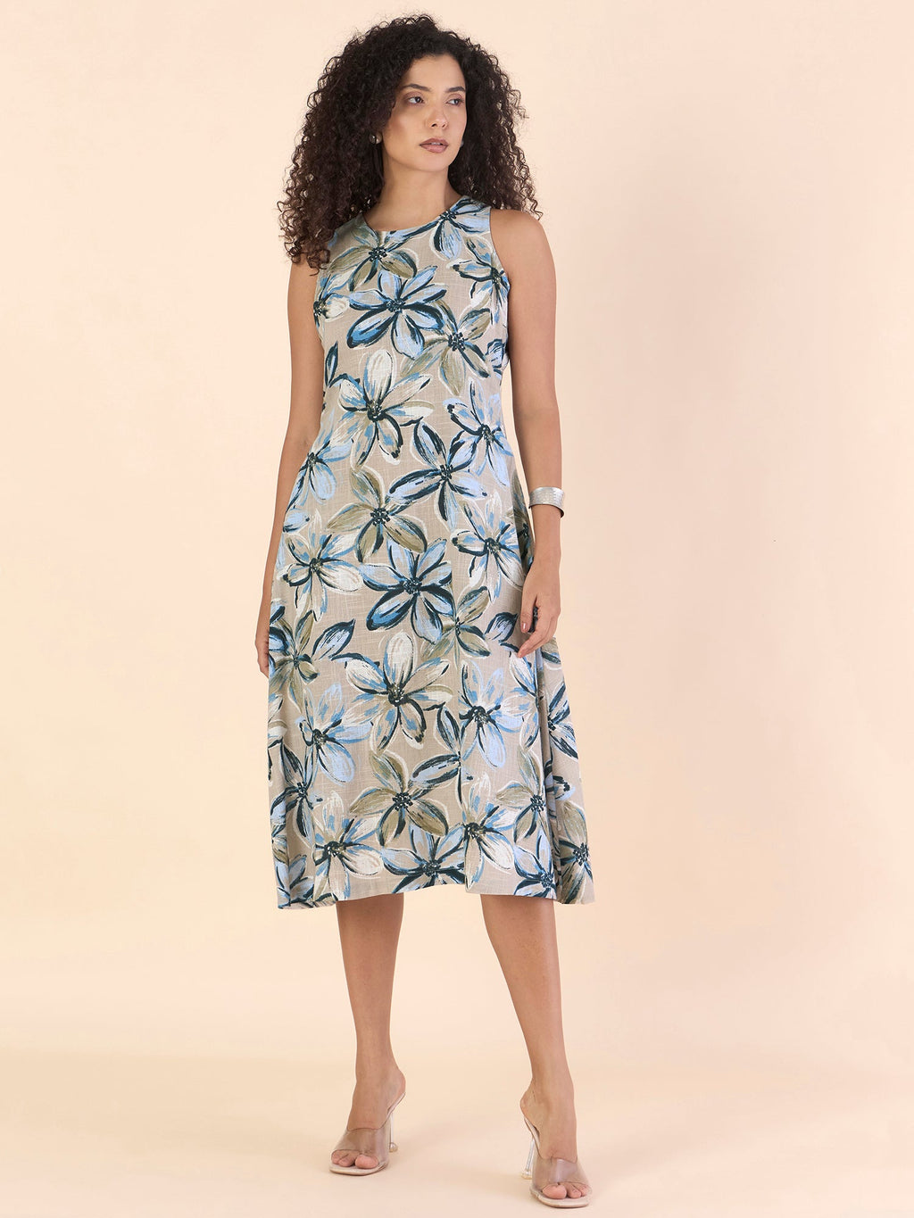 Women Green Floral Printed Round Neck Fit & Flare Midi Dress