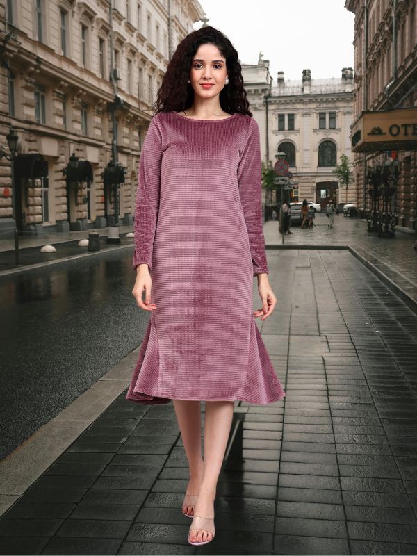 Women Dusty pink Velvet Fish-Cut Midi Dress