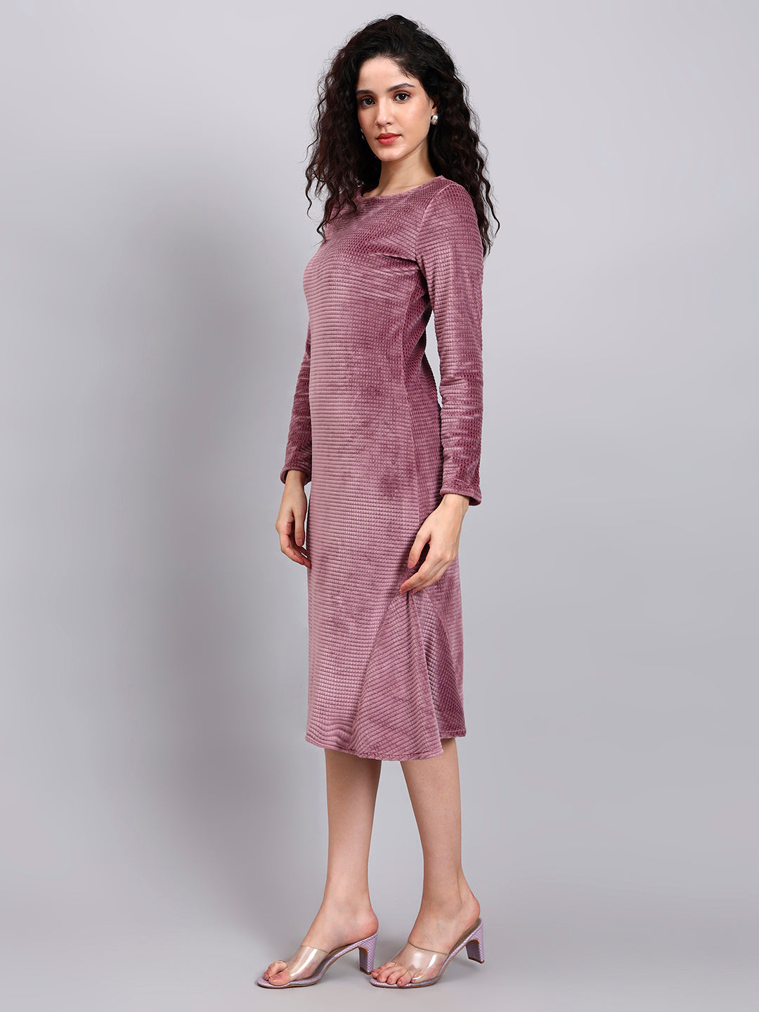 Women Dusty pink Velvet Fish-Cut Midi Dress