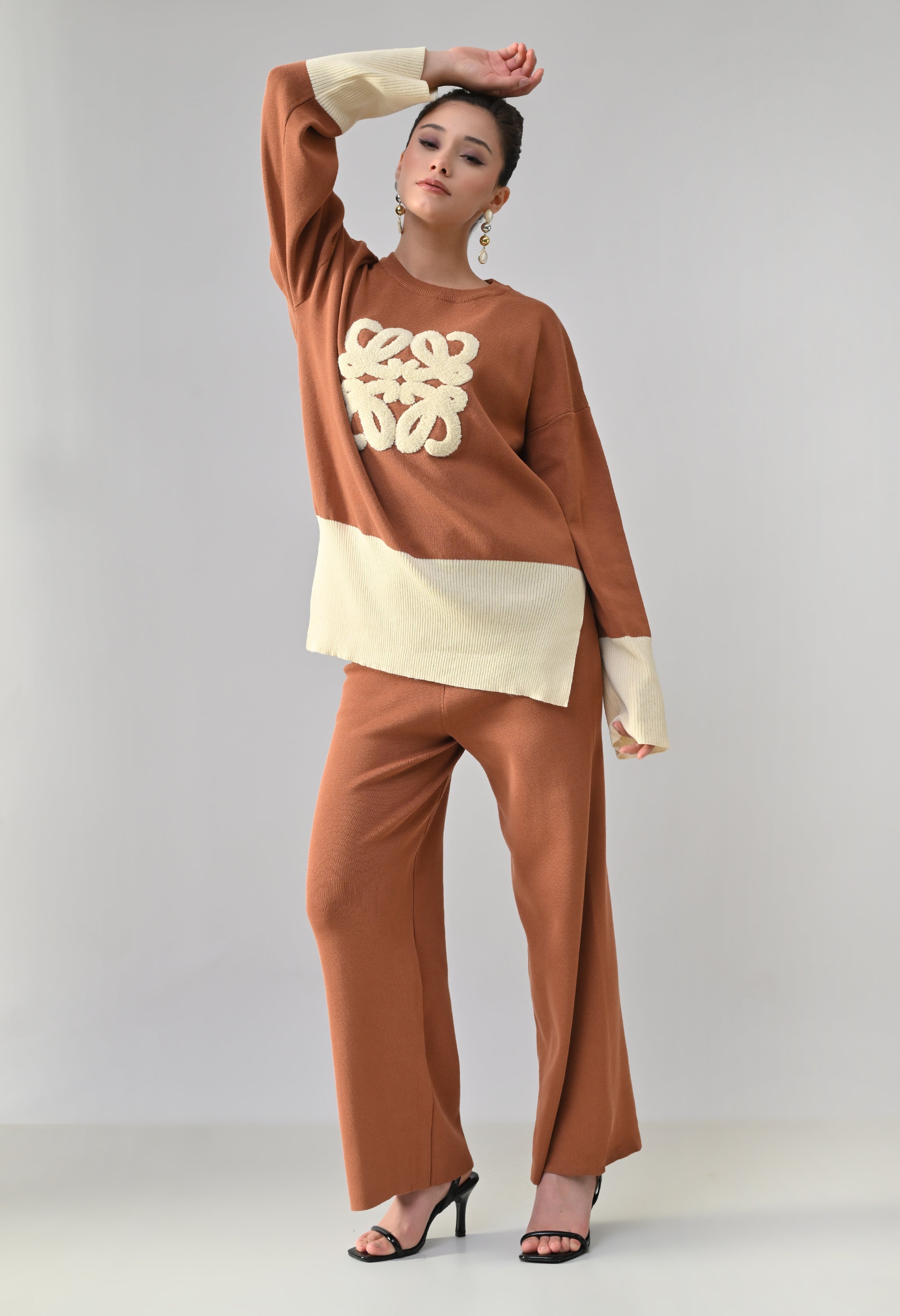 Colorblock Knitted Two-Piece Set - Beige