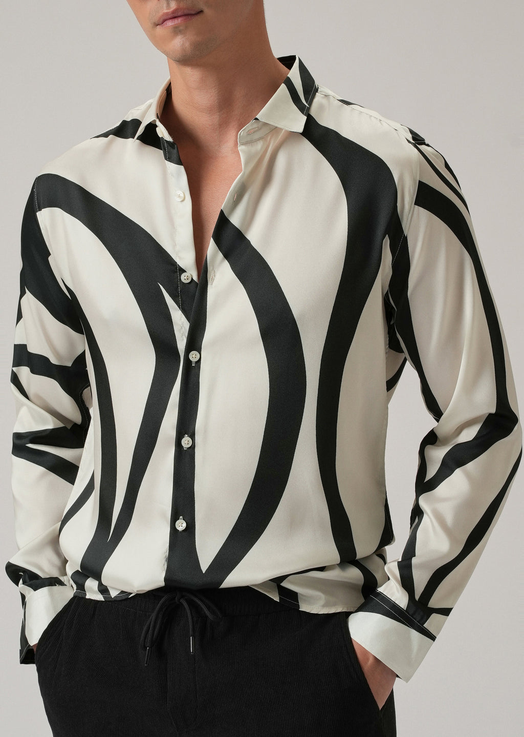 Flow Line Print Shirt