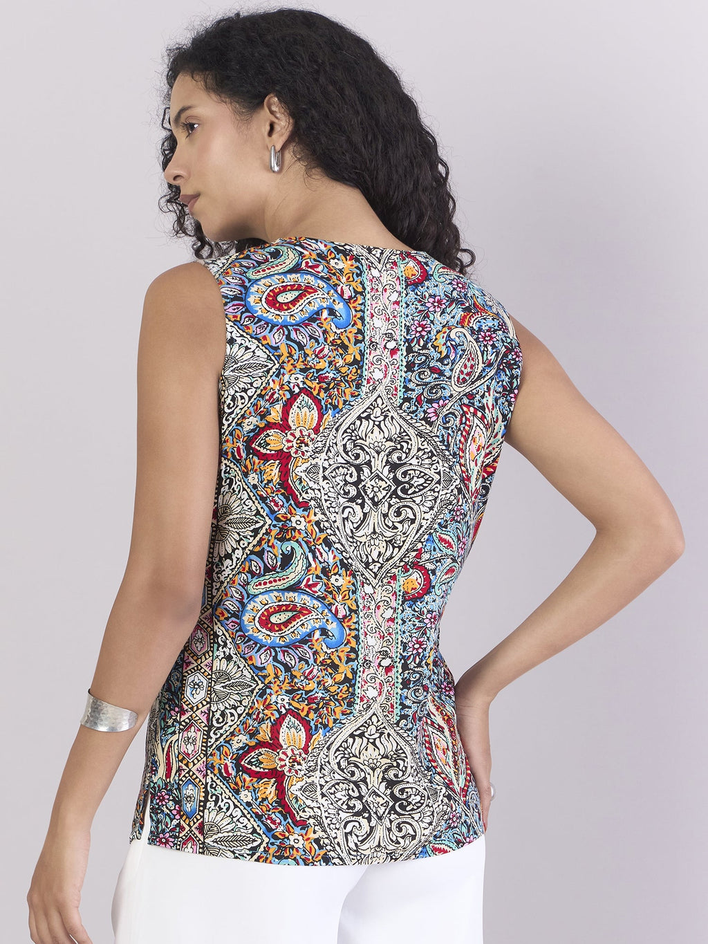 Women Modern Casual Floral Rayon Top With Pleated Details