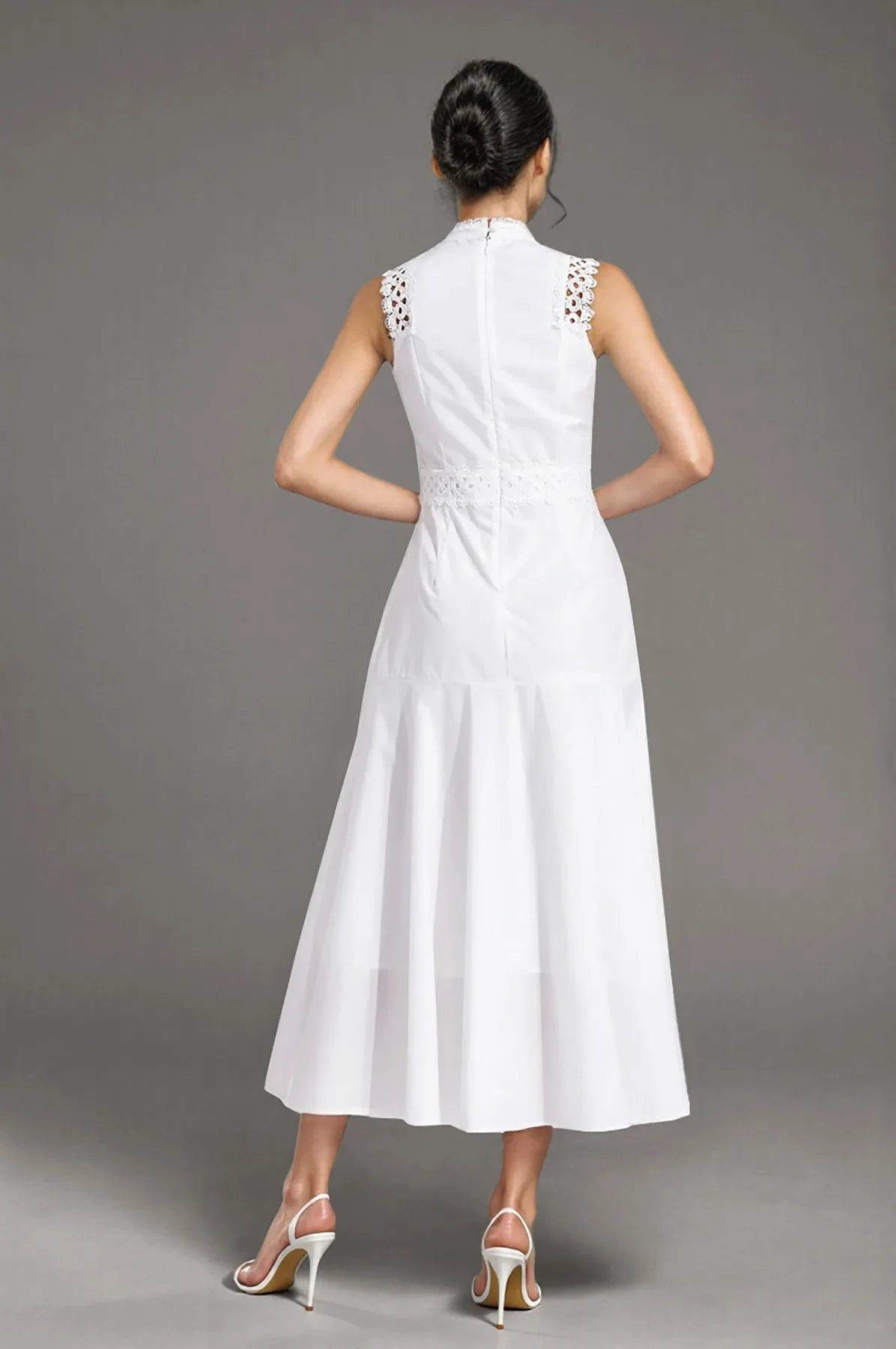 Sleeveless Lace Dress - White