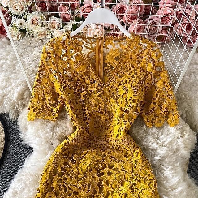 Kelly Luxury Lace Dress - Yellow