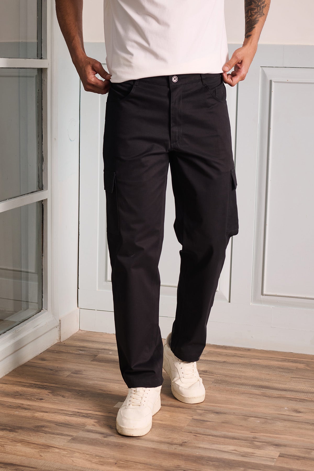 Jet Black Modern Cargo - Regular fit
